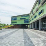 学校