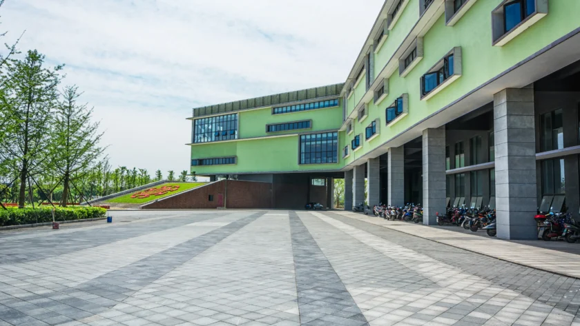 学校
